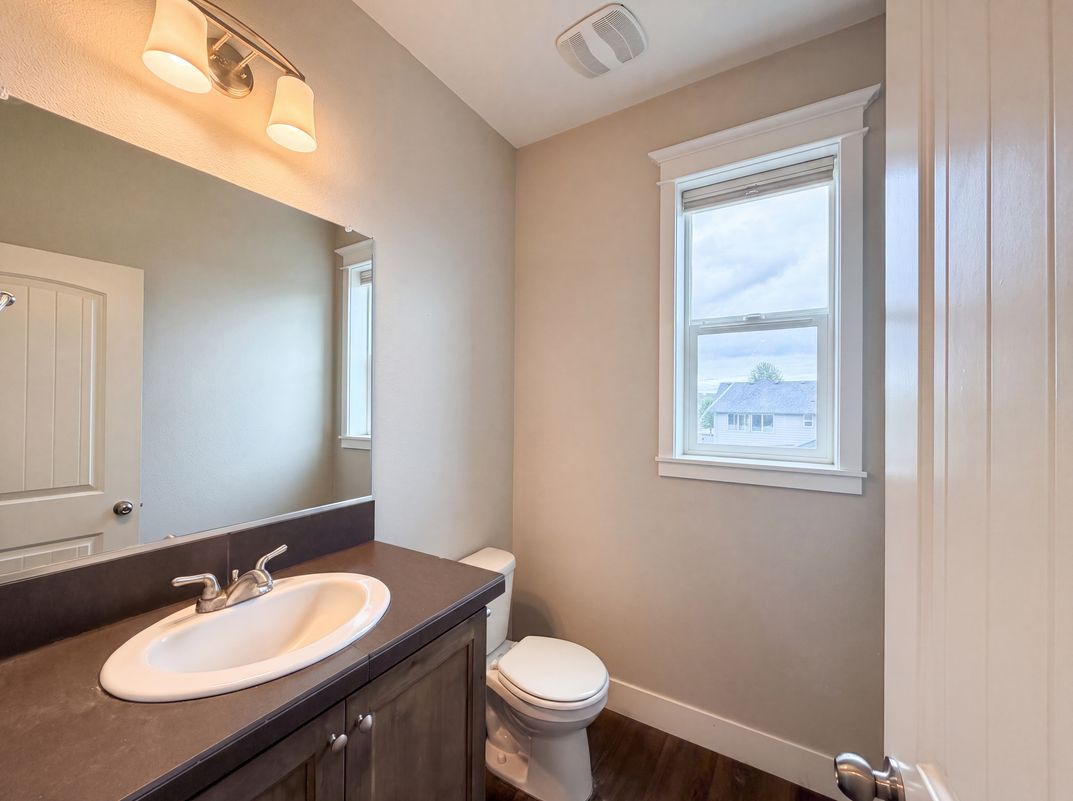 Photo 10 of 26 of 2958 SW Redmond Hill Rd, McMinnville, OR