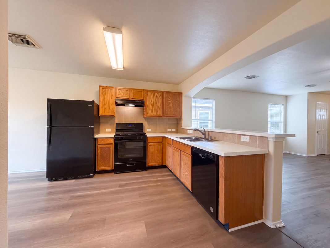 Property photo 2 of 4126 Mt Everest Way