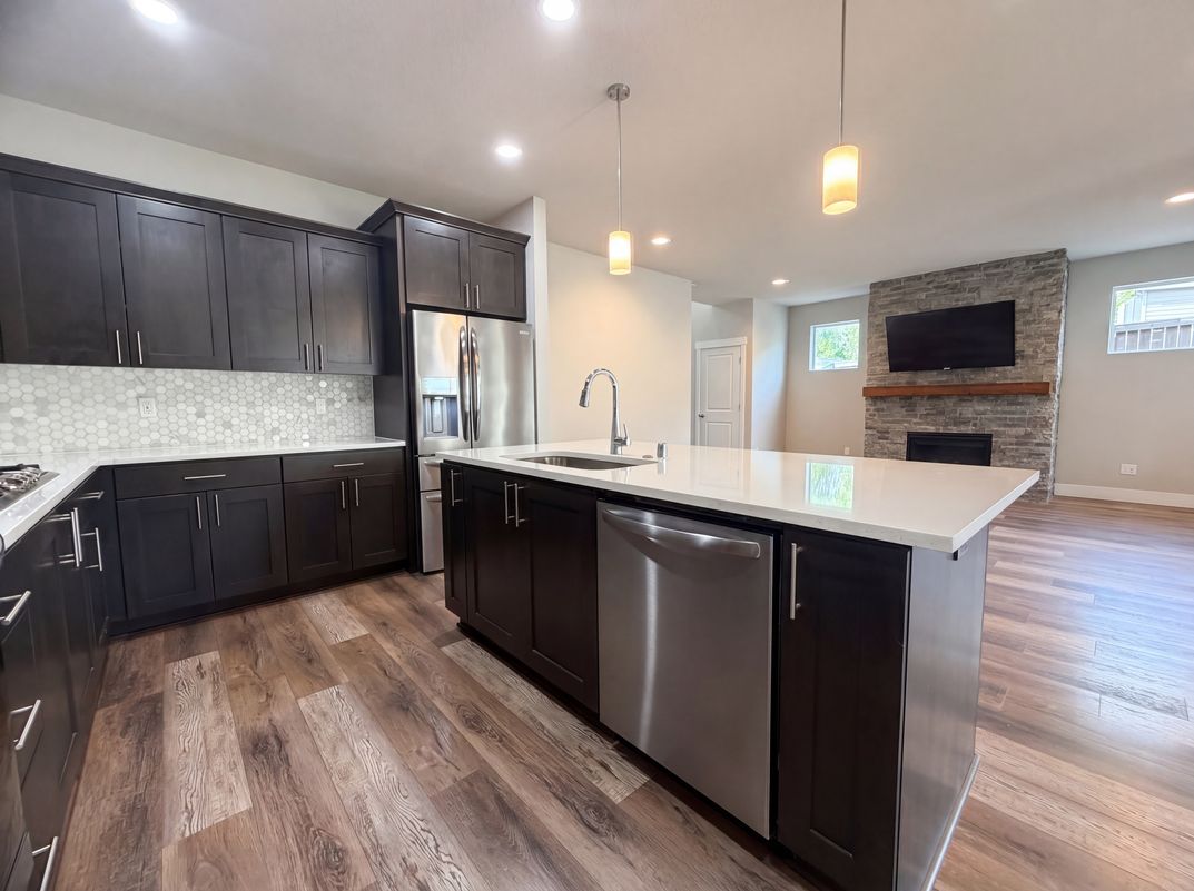 Property photo 2 of 2602 S 11th Ct
