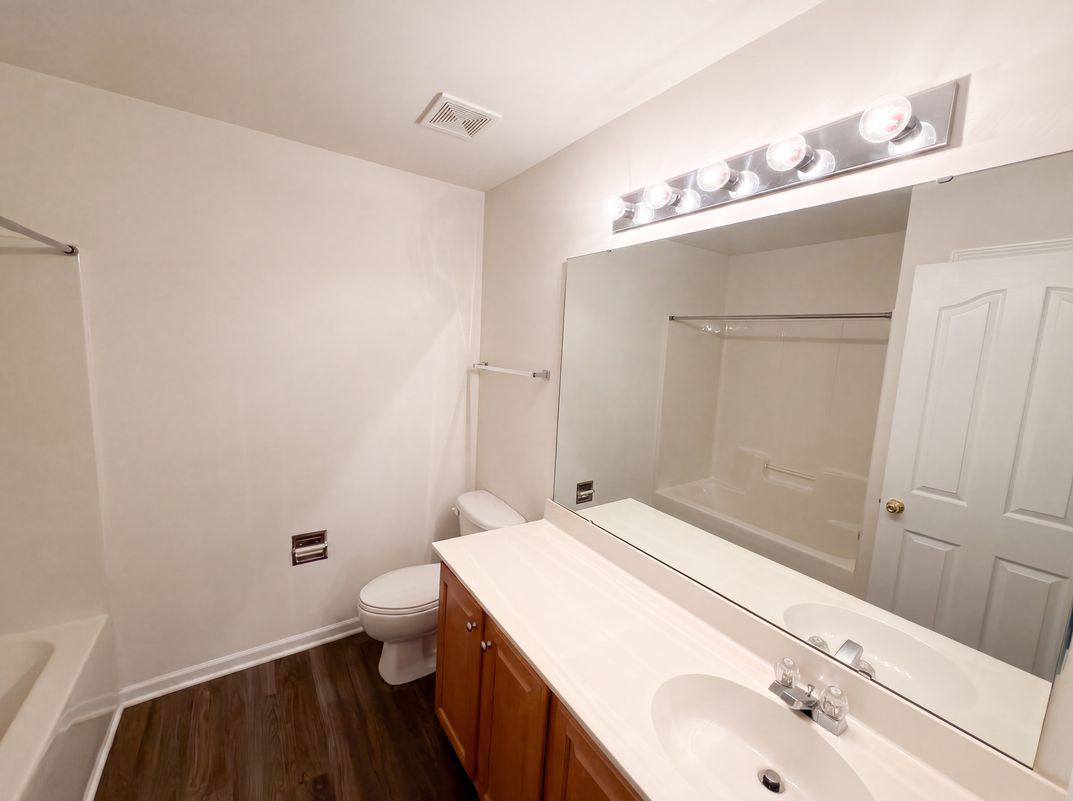 Photo 13 of 17 of 17240 Westmill Ln, Charlotte, NC