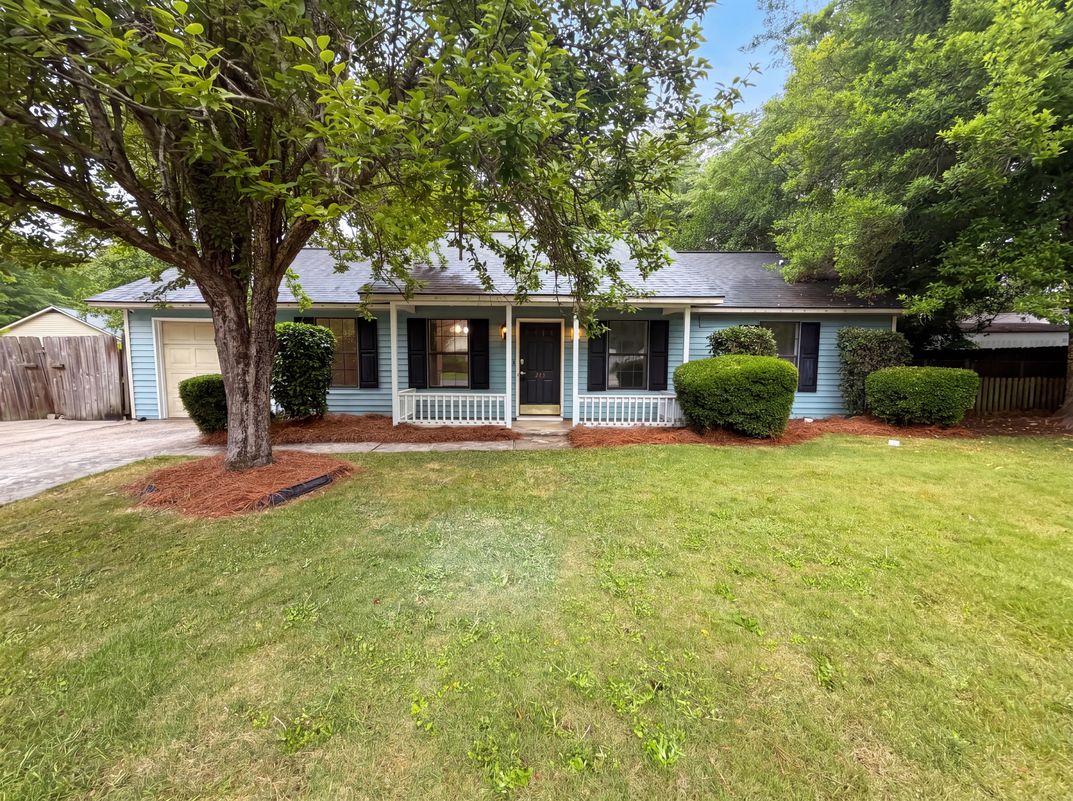 Property photo 1 of 422 Allen Ct