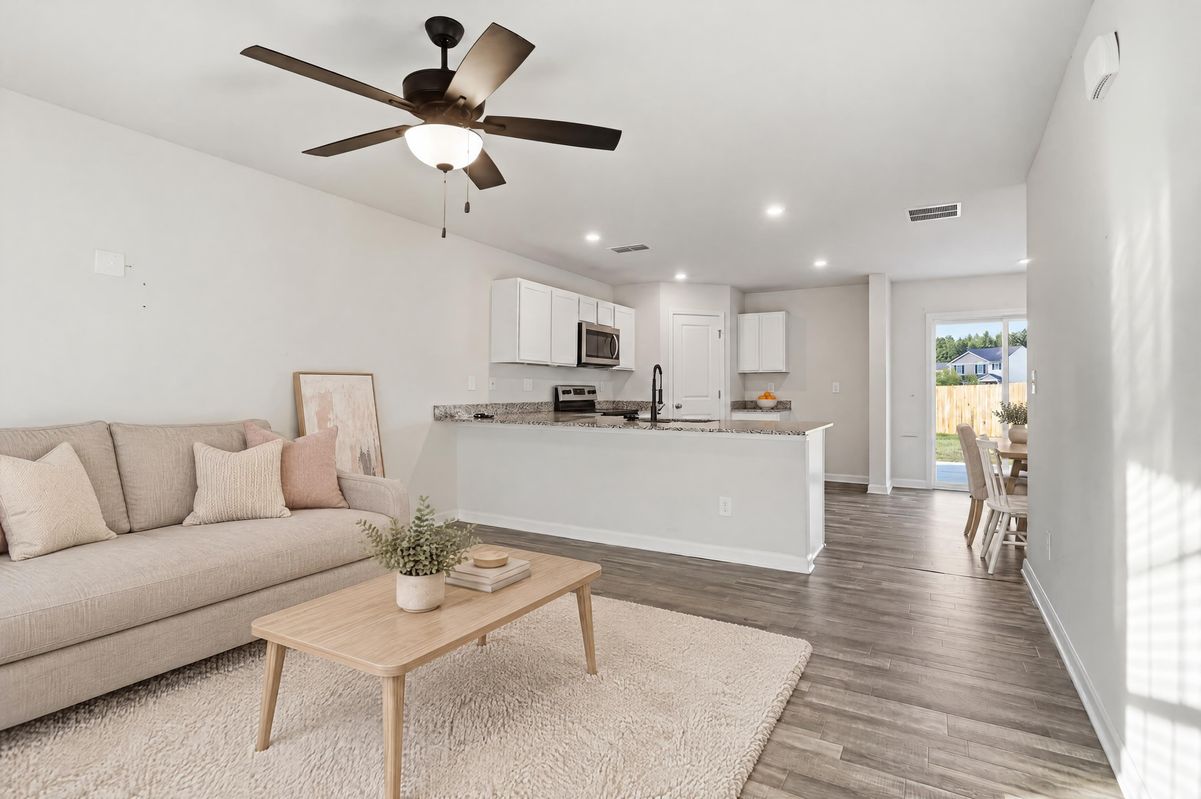 Property photo 3 of 154 Catalpa Rd
