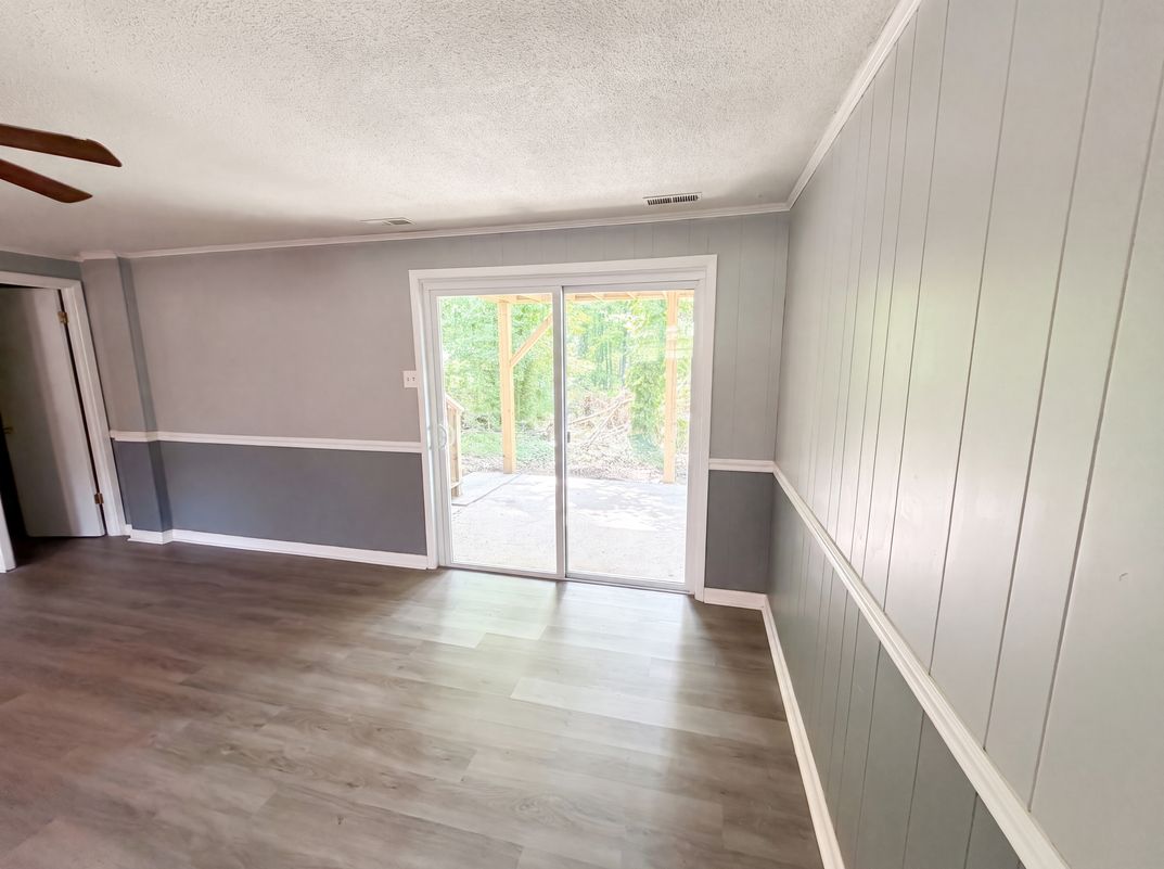 Photo 8 of 19 of 1716 Timberlane St, Gastonia, NC