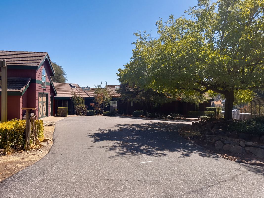 Property photo 1 of 8384 Woodman Ln