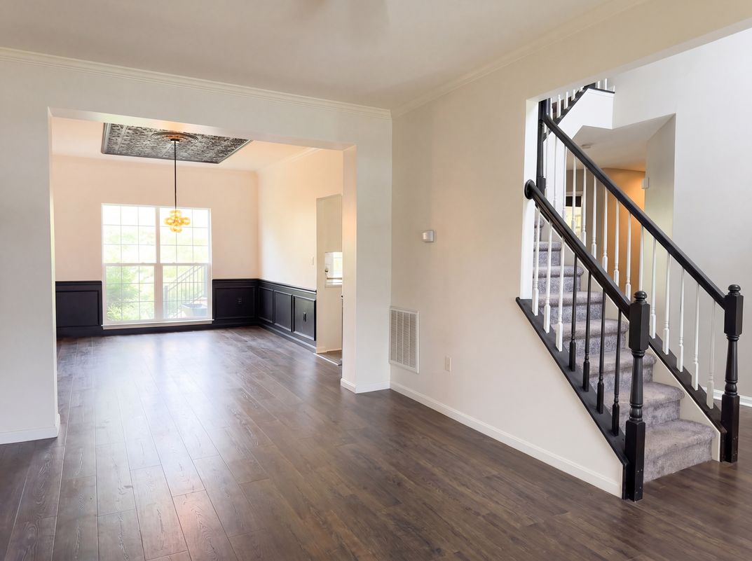 Property photo 3 of 160 Aden Dr