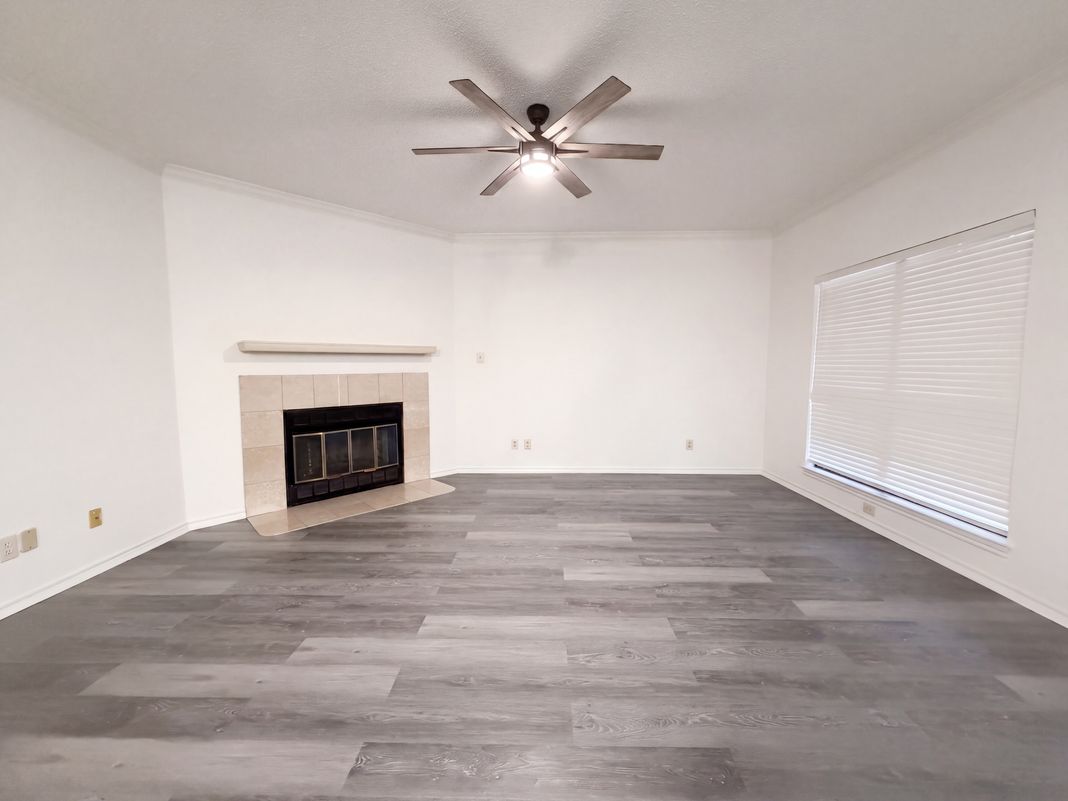 Property photo 3 of 5836 Westhaven Dr Apt B
