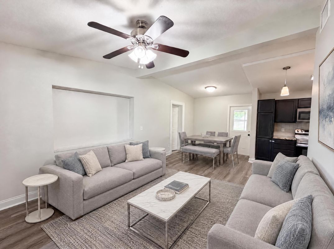 Property photo 3 of 1502 Daroca Dr