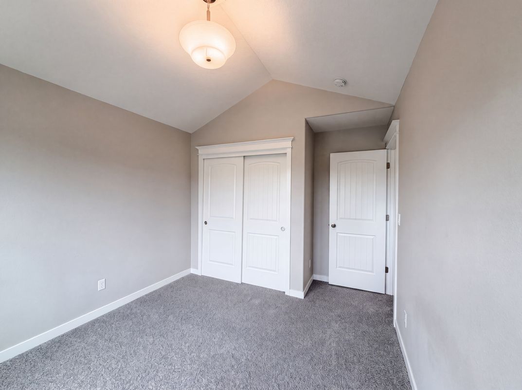 Photo 11 of 26 of 2958 SW Redmond Hill Rd, McMinnville, OR