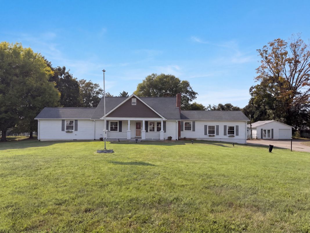 Property photo 1 of 415 Hawkins Rd