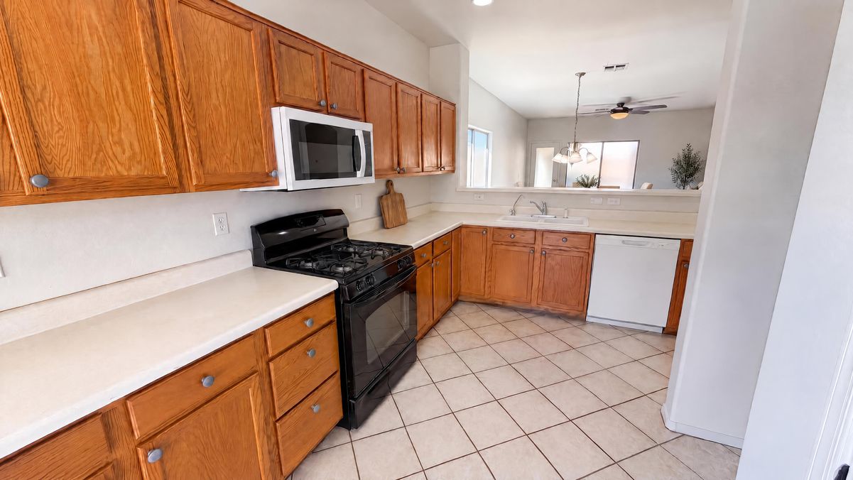 Property photo 2 of 13026 W Corrine Dr