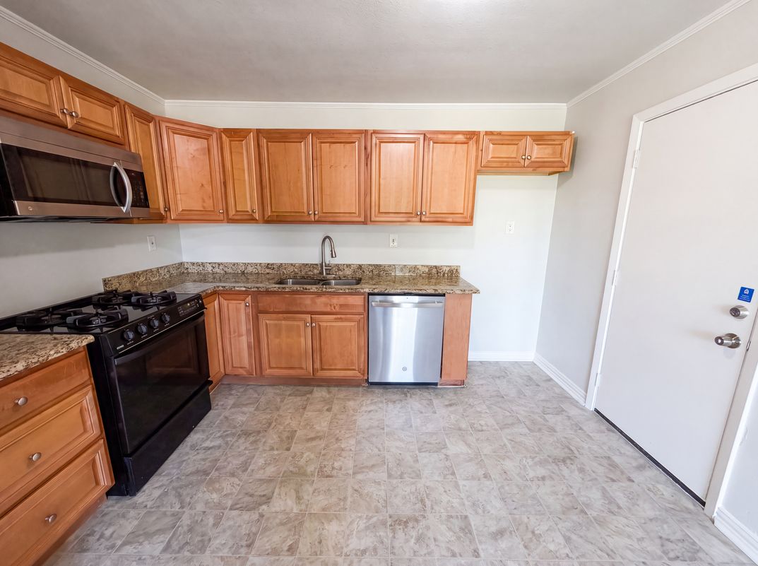 Property photo 2 of 4268 Texas College Dr