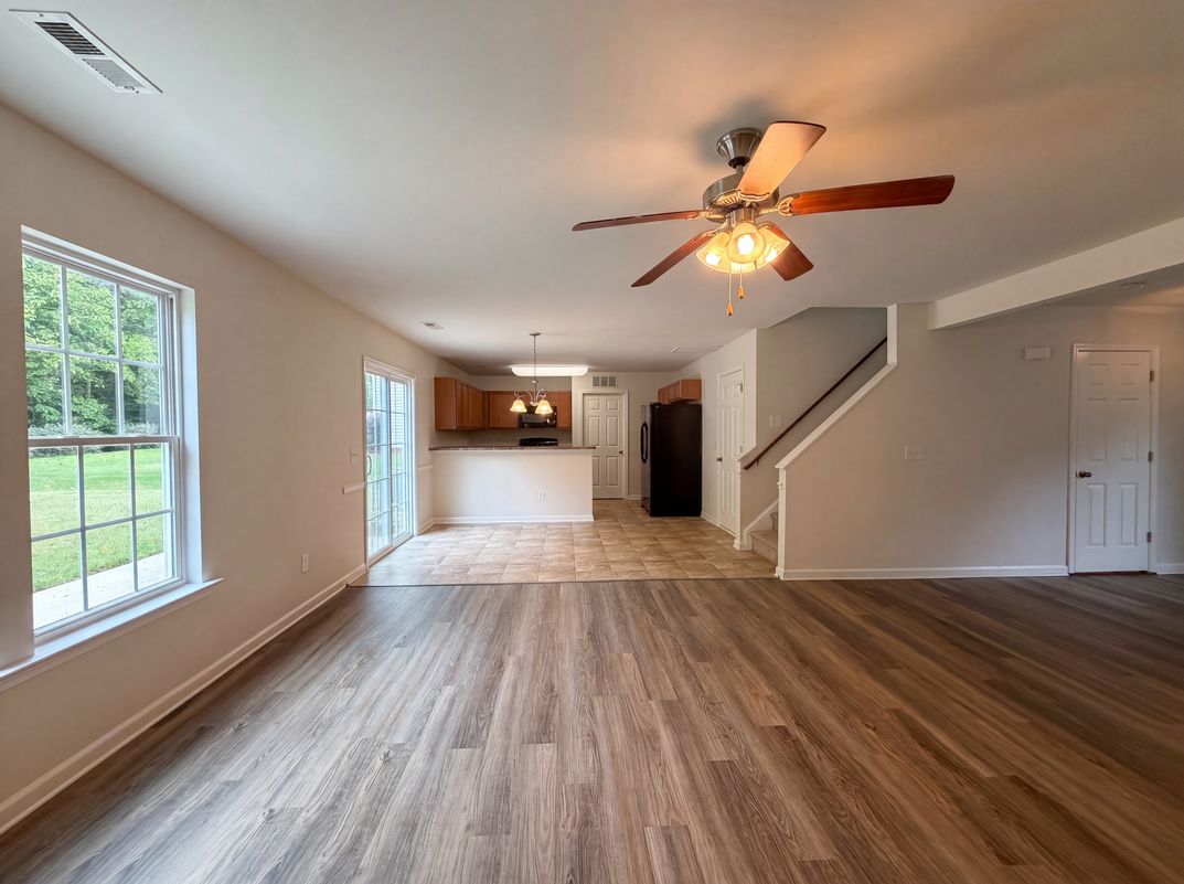 Property photo 3 of 5503 Hardie Farm Dr