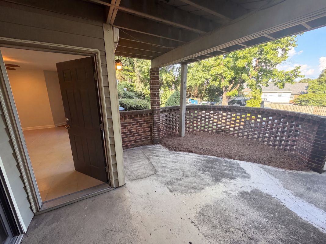 Property photo 1 of 1612 Sharon Rd W Apt 61