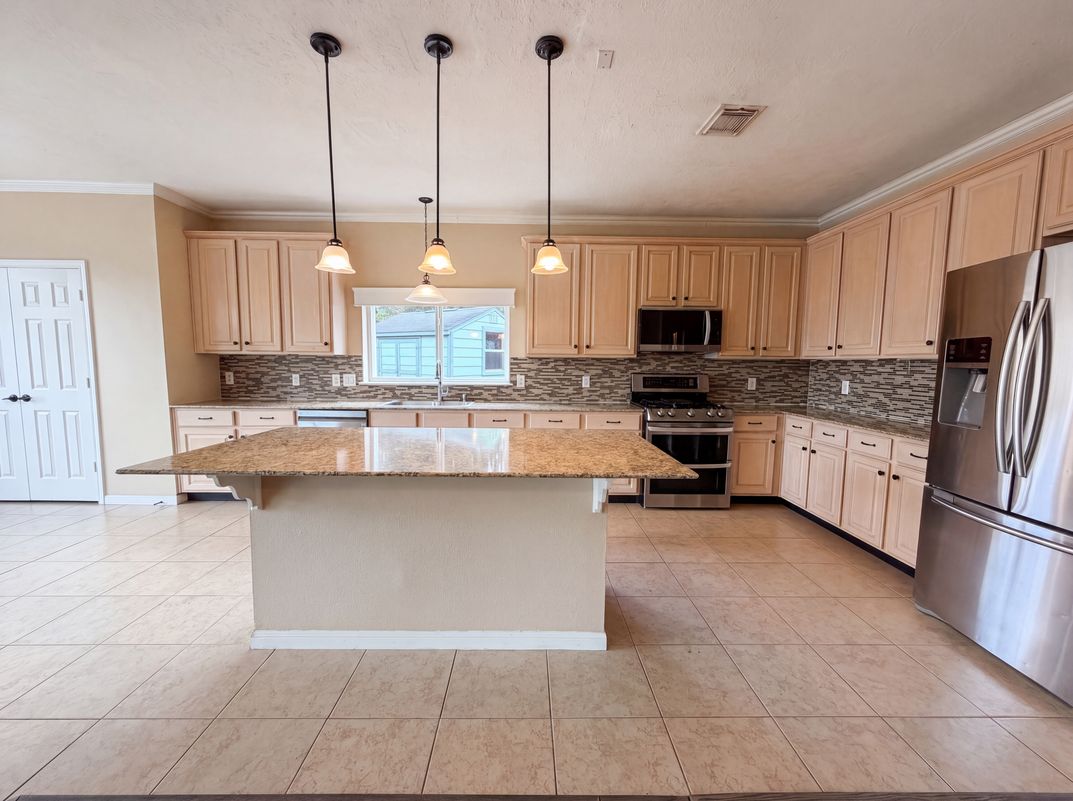 Property photo 2 of 16507 Cypress Brook Ct