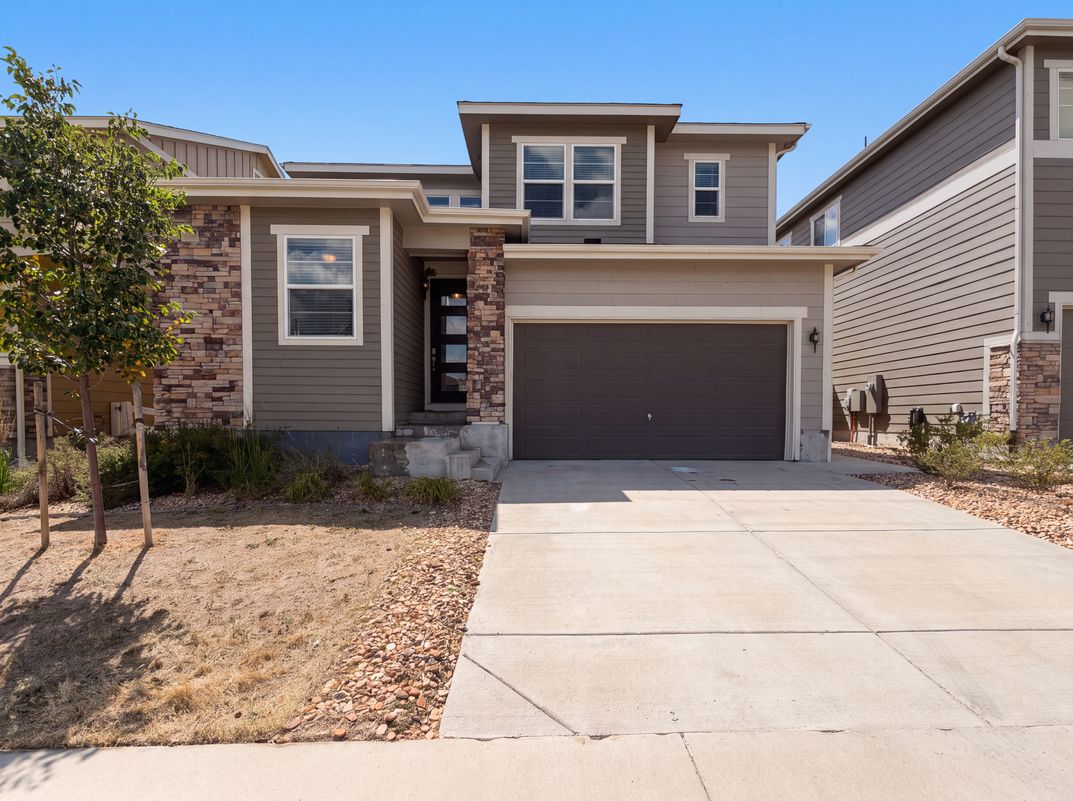 Property photo 1 of 2450 Garganey Dr
