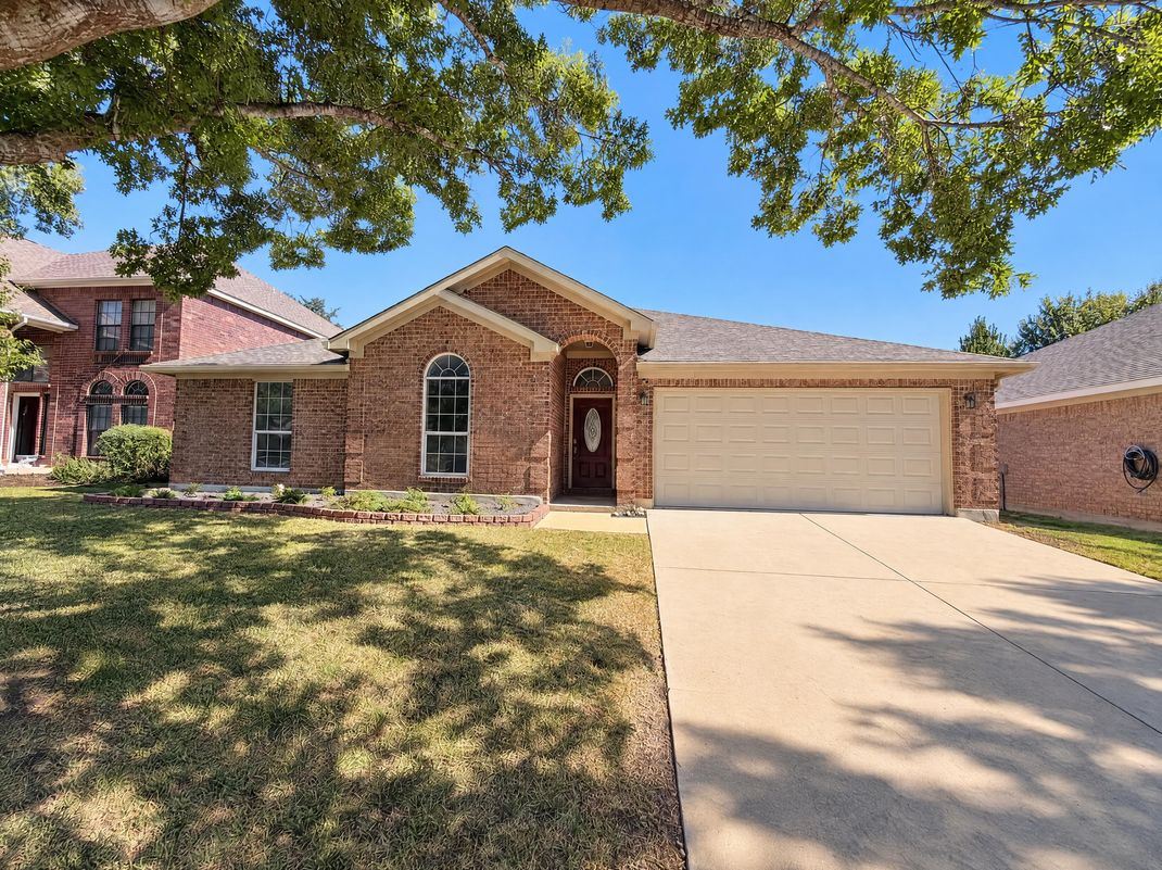 Property photo 1 of 14222 Man O War