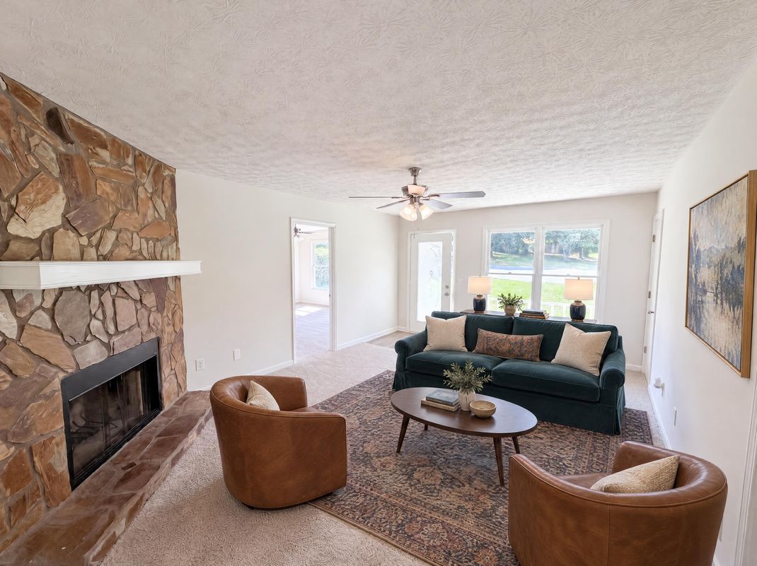 Property photo 3 of 806 Ruswood Rd