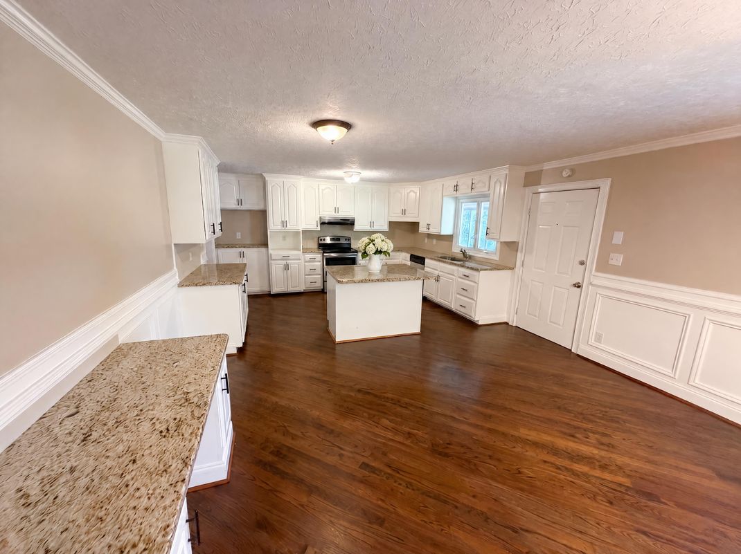 Property photo 2 of 6257 N Summers Cir