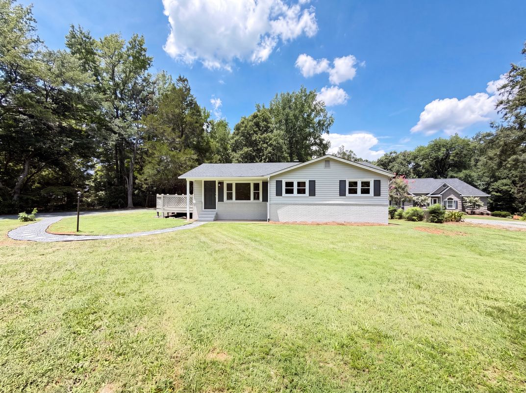 Property photo 1 of 9801 Hannon Rd