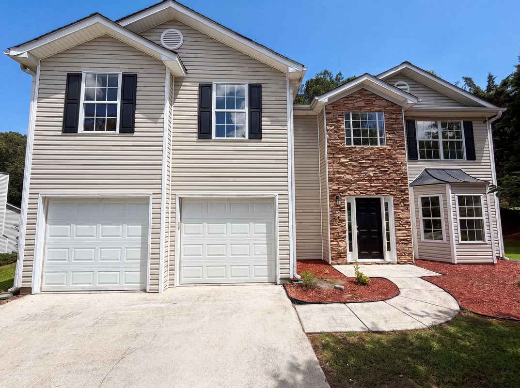 Property photo 1 of 3582 Coveside Ct
