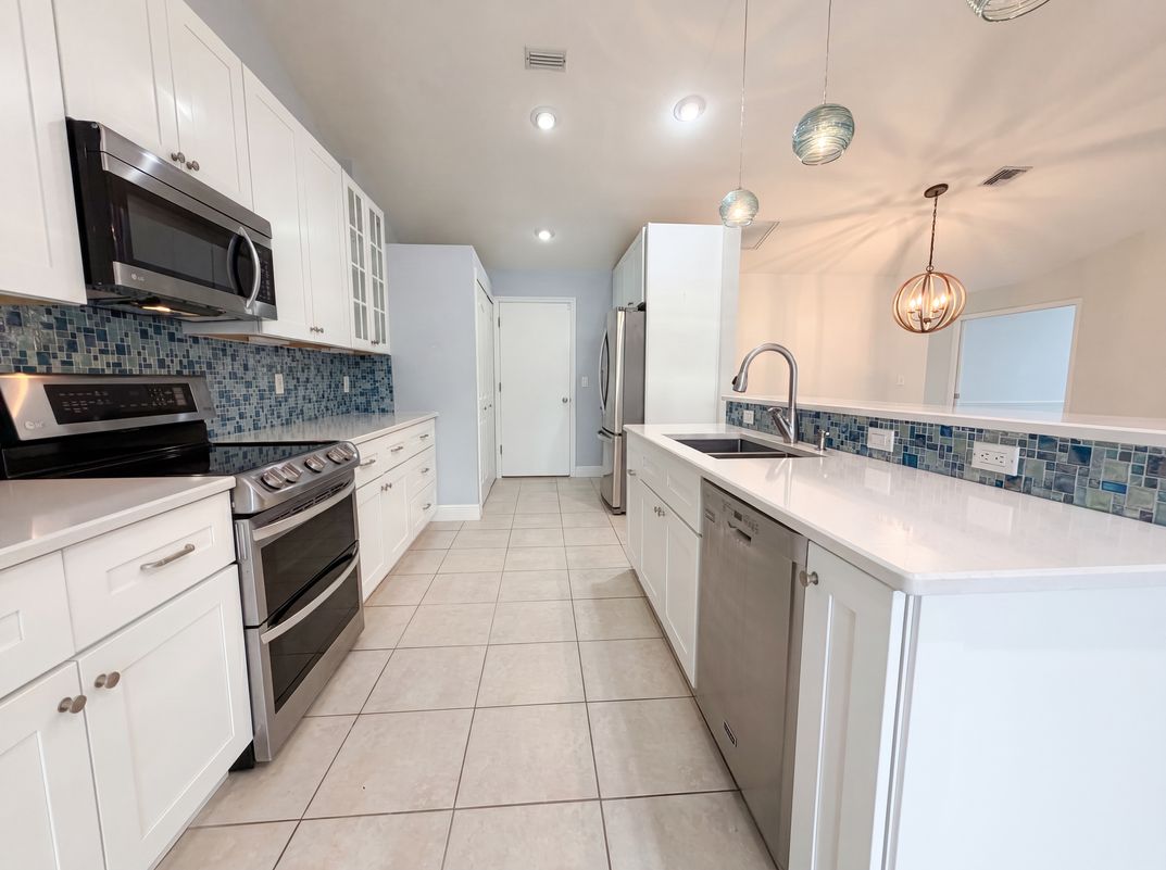 Property photo 2 of 4816 61st Avenue Ter W