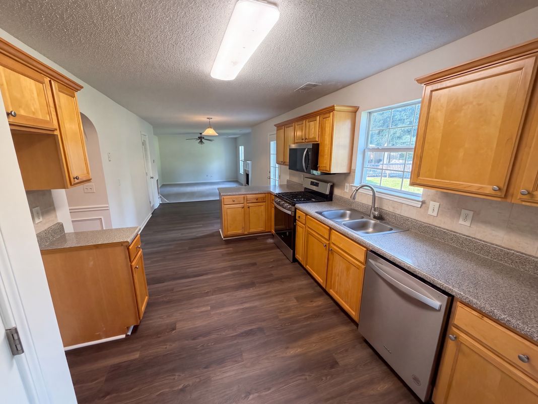 Property photo 2 of 7425 Bodnant Dr