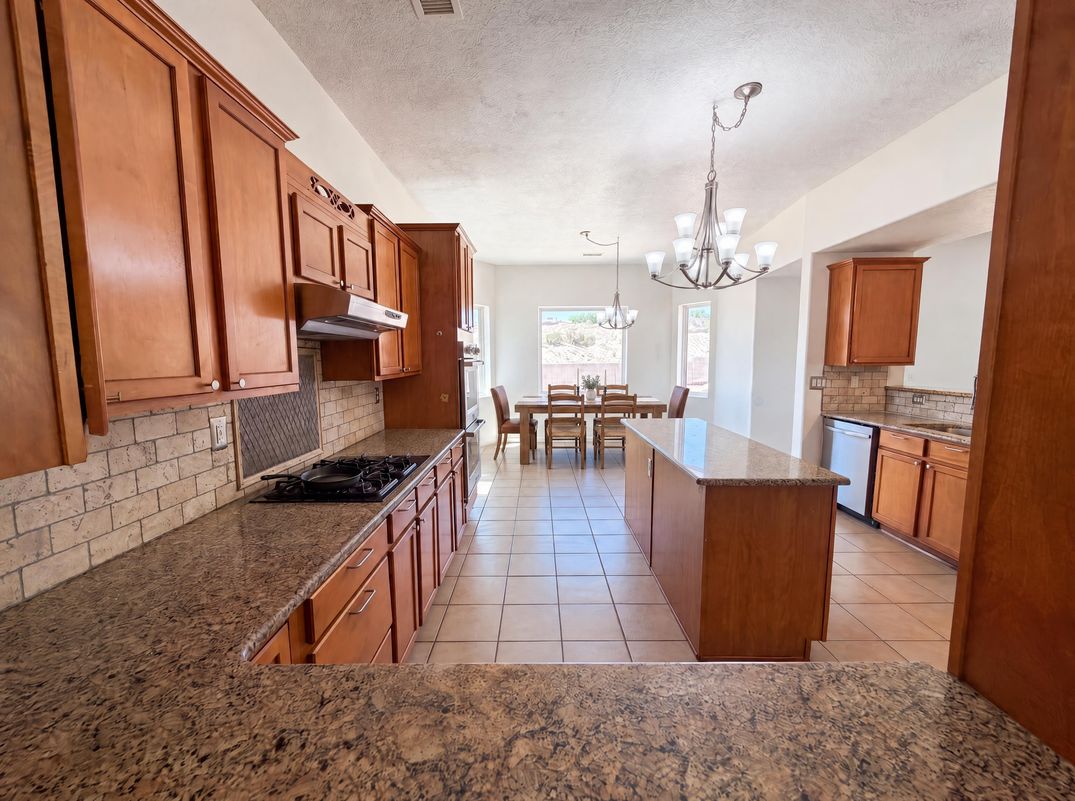 Property photo 2 of 2516 Milagro Ridge Ct NE
