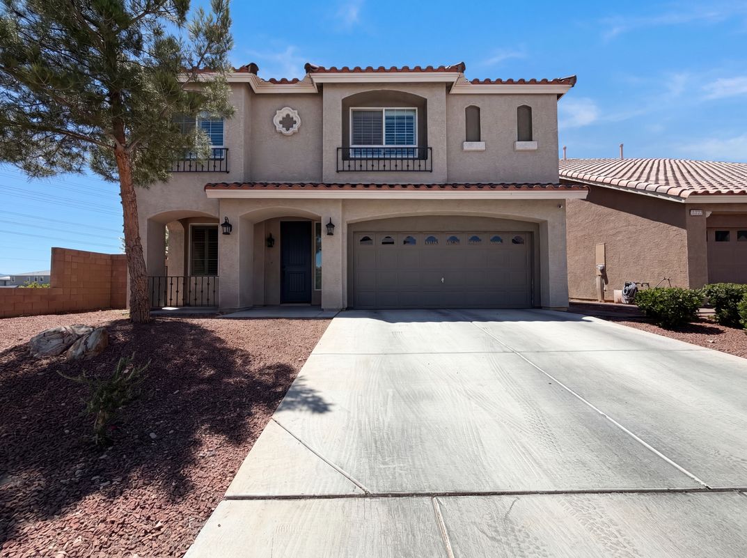 Property photo 1 of 5513 Perry Creek St