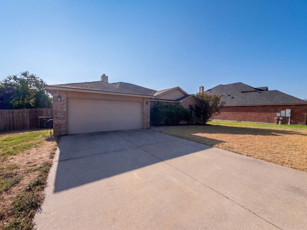 Property photo 1 of 707 Pumpkin Dr