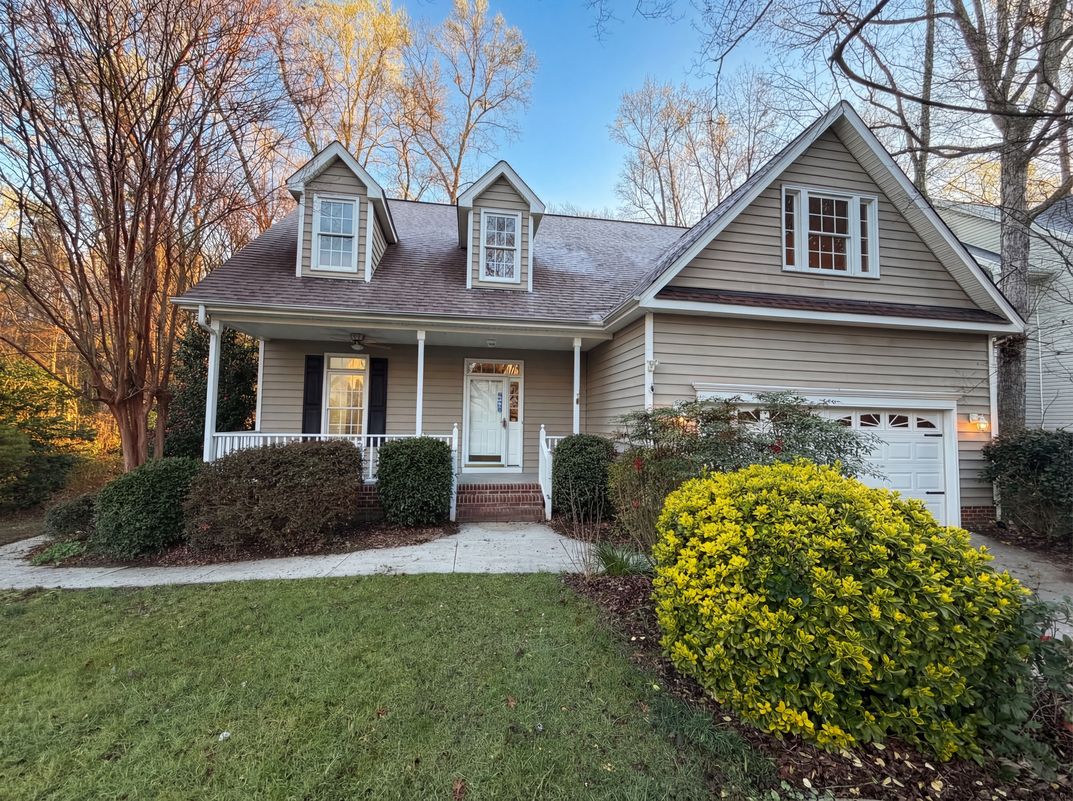 Property photo 1 of 729 E Ivy Valley Dr