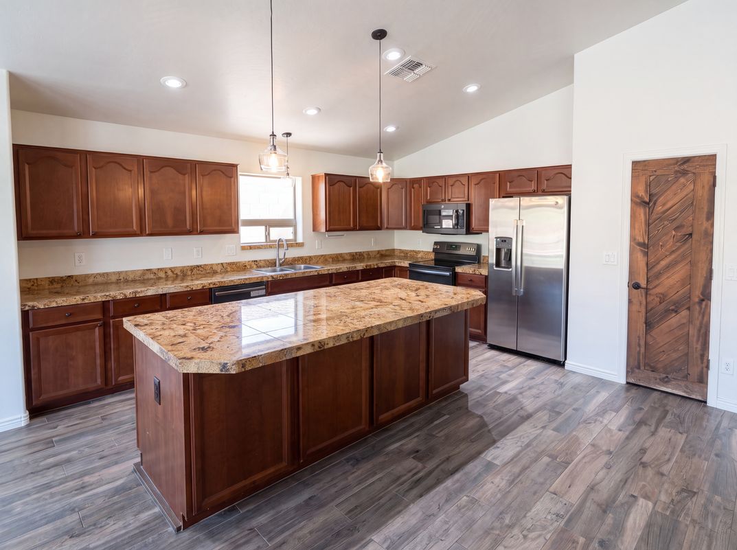 Photo 2 of 32 of 13442 N 177th Dr, Surprise, AZ
