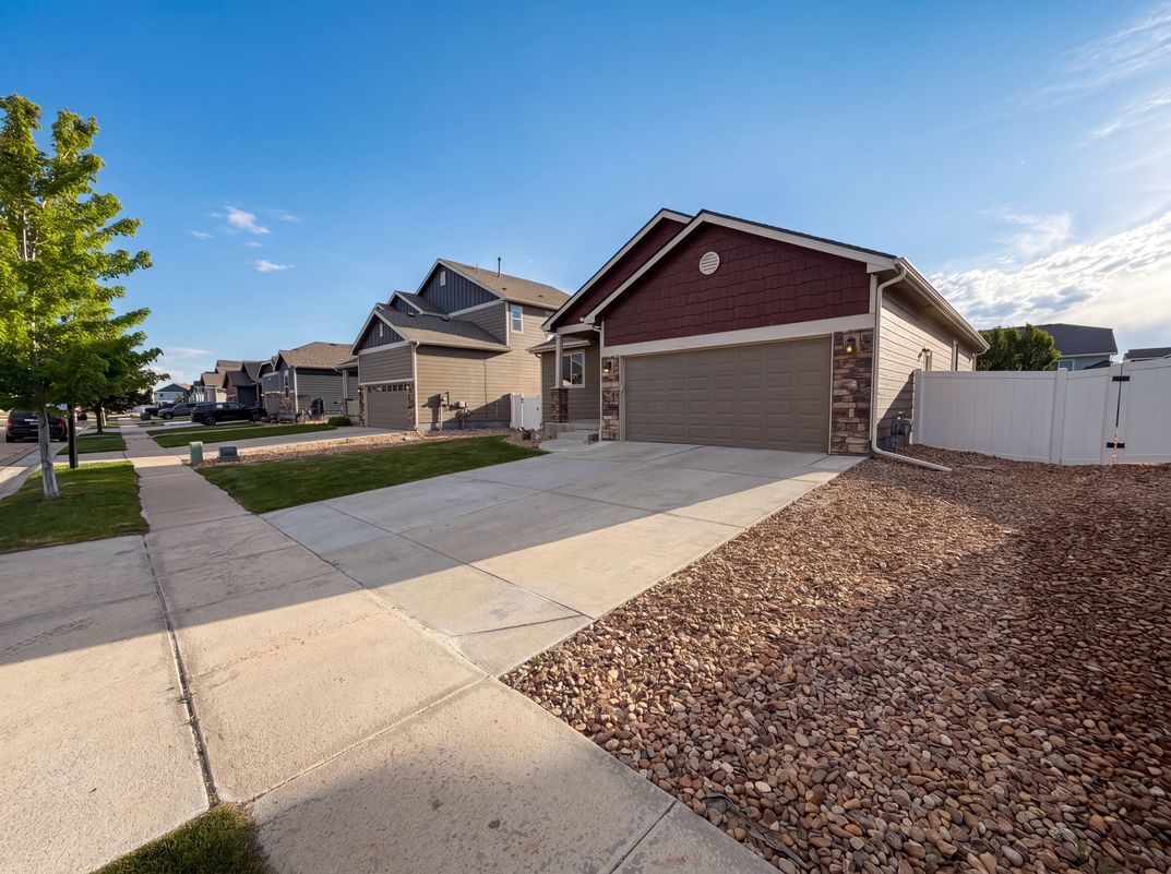 Photo 37 of 47 of 2403 Tabor St, Berthoud, CO