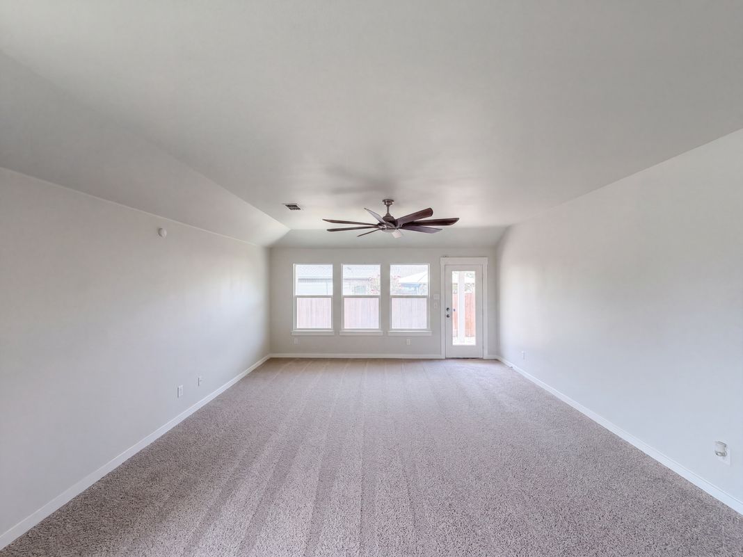Property photo 3 of 8956 Devonshire Dr