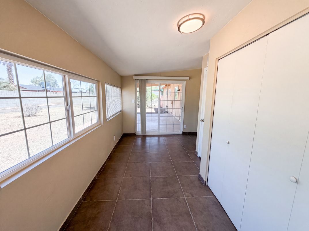 Photo 17 of 21 of 6081 N Curry Ave, Tucson, AZ