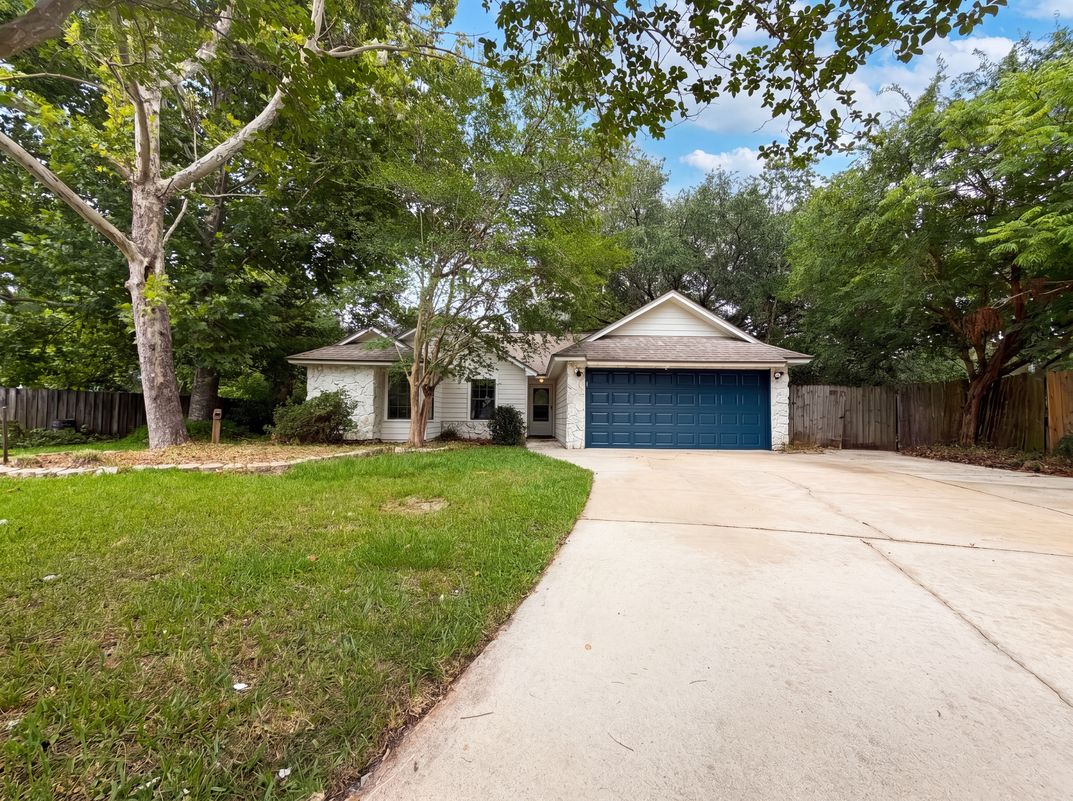 Property photo 1 of 7737 Pepper Cir E