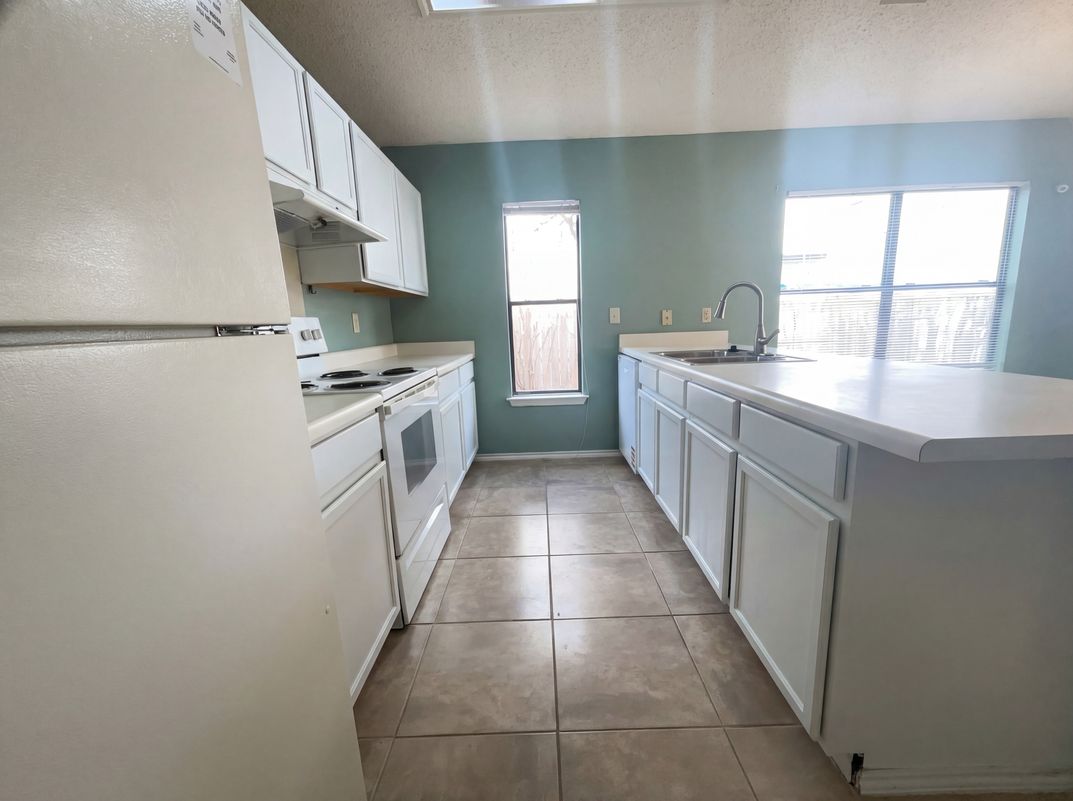 Property photo 2 of 5215 Kenton Stone