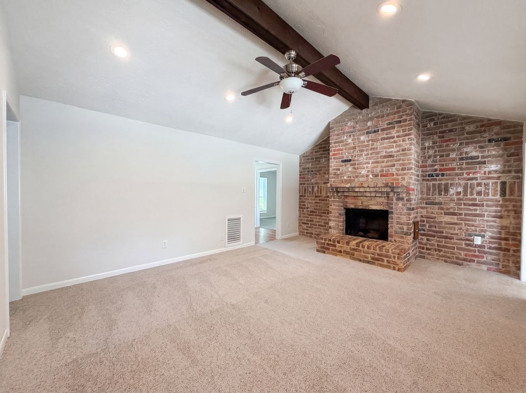 Property photo 3 of 2503 Whispering Springs Dr
