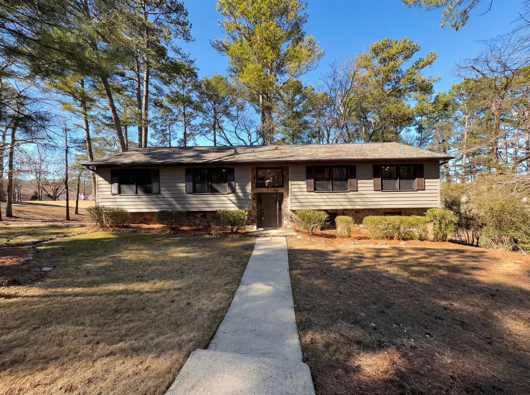 Property photo 1 of 5048 Kerry Downs Rd