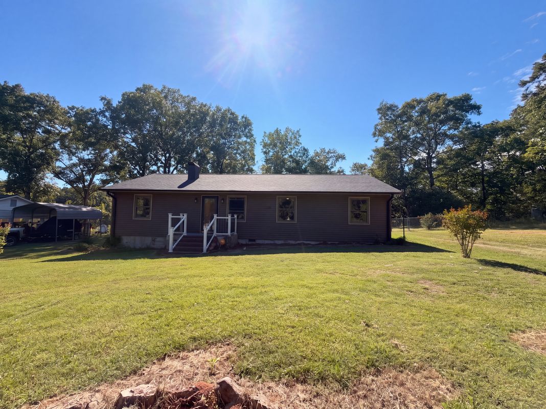 Property photo 1 of 231 Oakgrove Rd