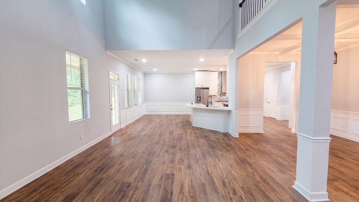 Property photo 3 of 321 Basel Way