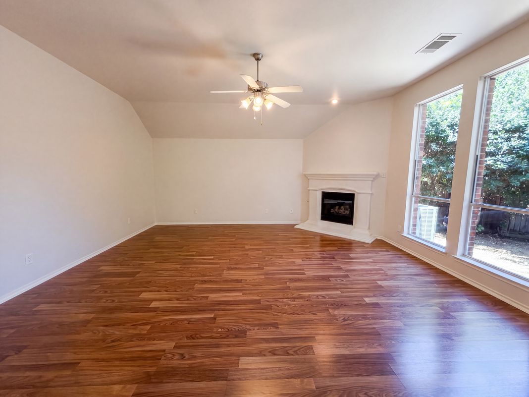 Property photo 3 of 8526 Vista Grande Dr