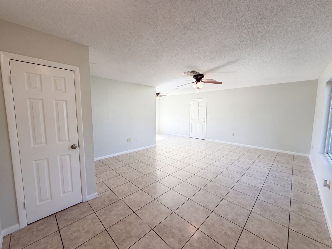 Property photo 3 of 8801 SE 89th St