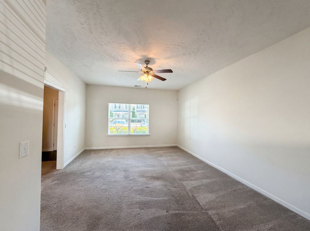 Property photo 3 of 428 Kubota Dr