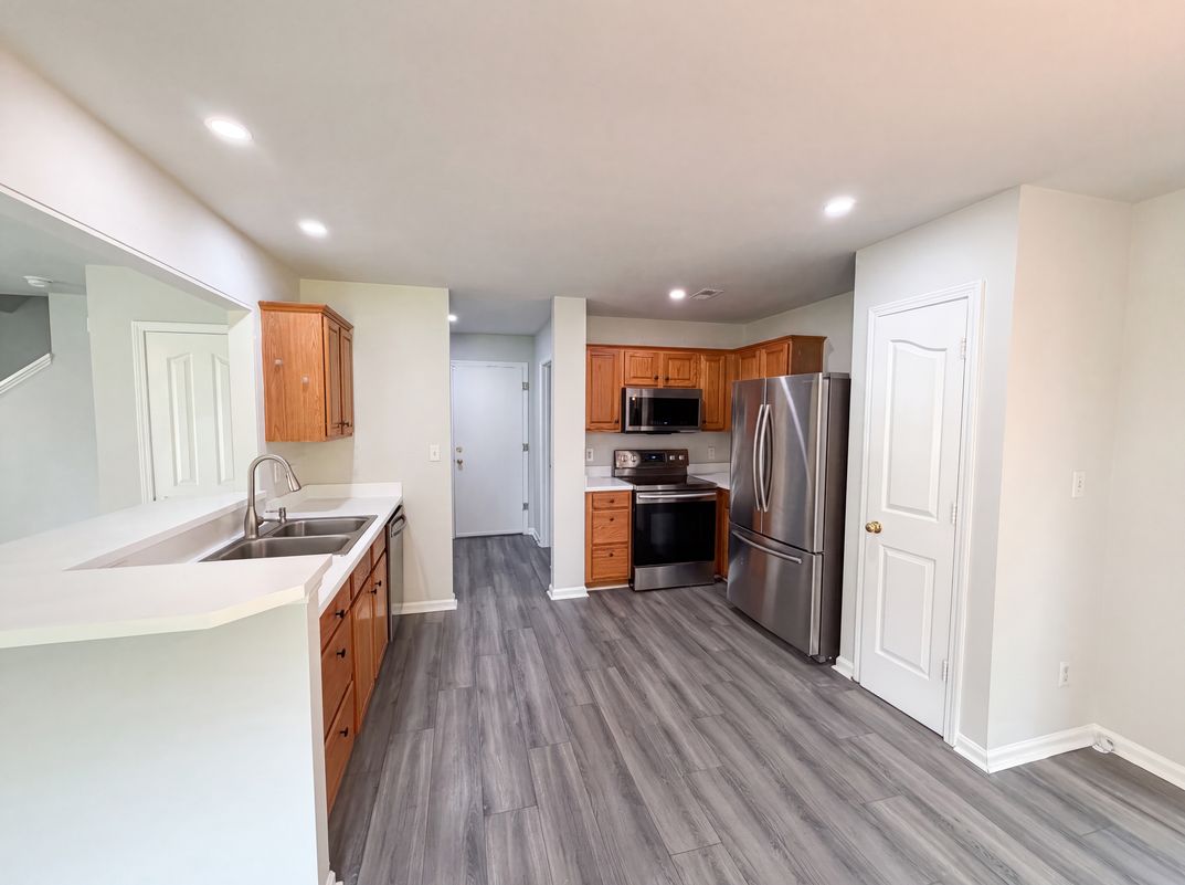 Property photo 2 of 11220 Northwoods Forest Dr