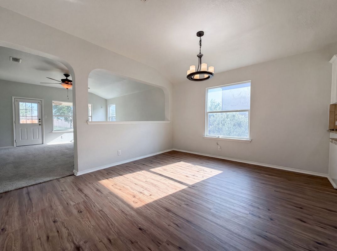 Property photo 3 of 2886 Oakbranch Rdg