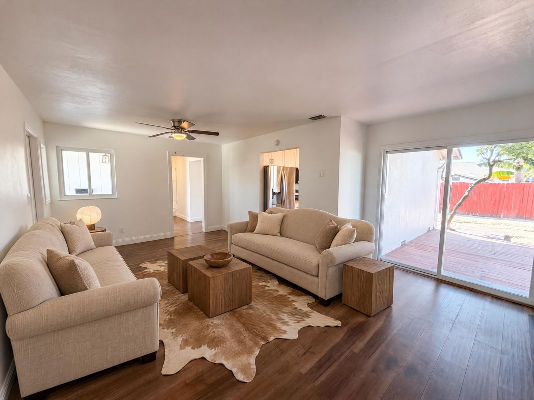 Property photo 3 of 5208 Fernwood Way