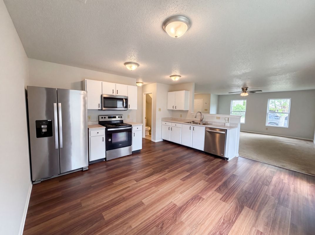 Property photo 2 of 925 Harbon Dr
