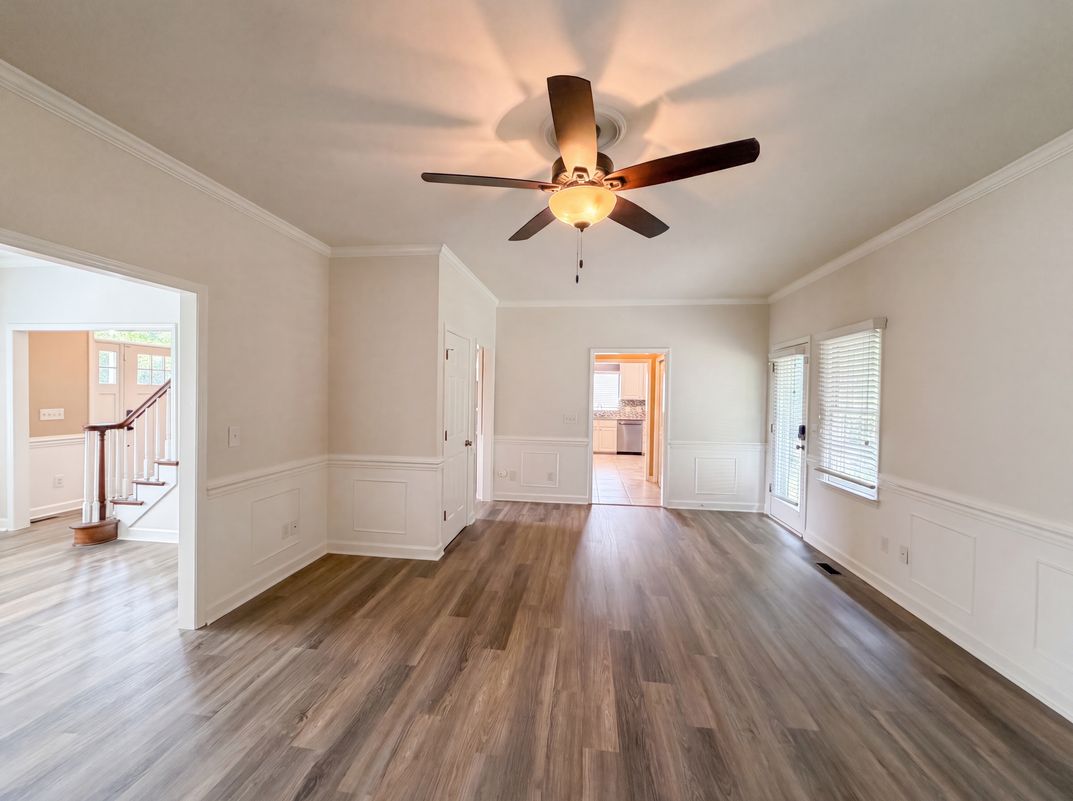 Property photo 3 of 524 Sun Creek Dr