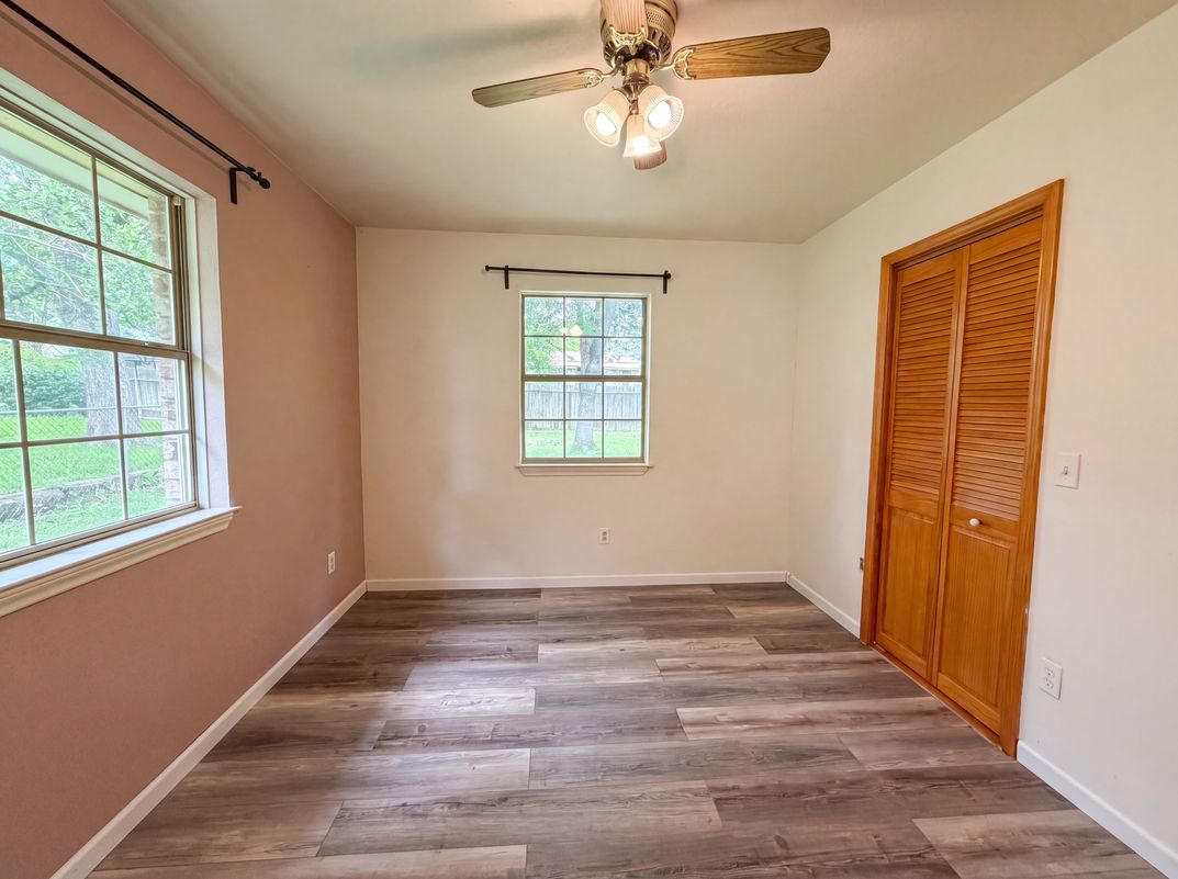 Photo 9 of 16 of 410 Cole Ave, Temple, TX