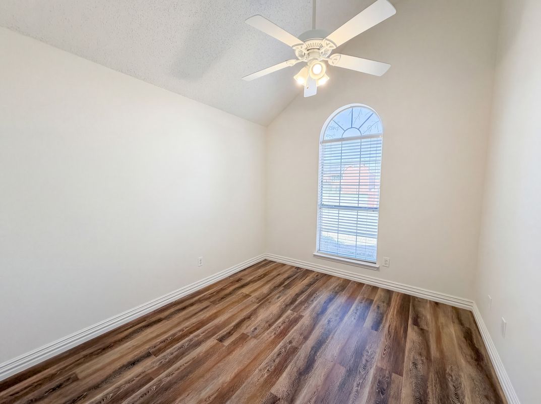 Photo 18 of 30 of 1711 Kennedy Dr, Wylie, TX